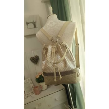 Bucket bag drapp